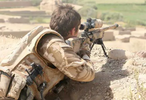 Il cecchino dei reparti d'élite uccide i jihadisti con pallottole speciali