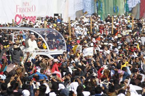 Messa del Papa con gli indigeni