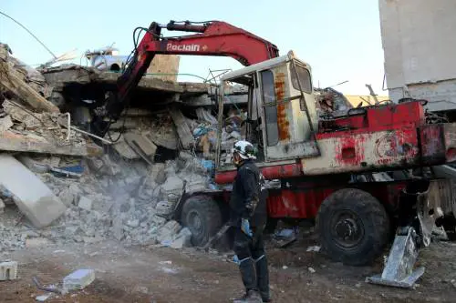 Siria, bombe su ospedali e scuole. Francia: "Crimini di guerra"