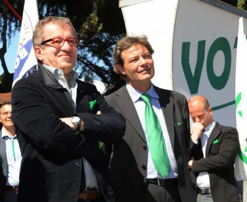 Sanità, Maroni scarica Rizzi: "Prove schiaccianti negli atti"