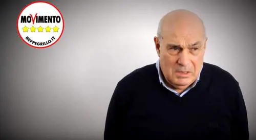 Tra i candidati M5S a Roma Antonio Caracciolo, prof che nega l'Olocausto