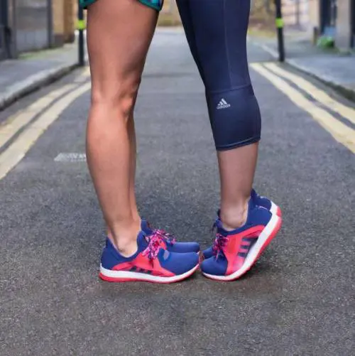 Adidas: critiche al bacio gay sul Web, ma il brand risponde