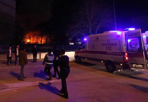 Turchia, altro attentato: 7 morti "Ad Ankara un kamikaze curdo"
