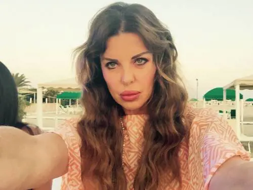 Alba Parietti: "Fermo? Molti italiani sono razzisti"