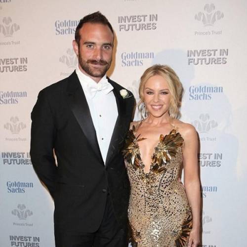 Kylie Minogue e Joshua Sasse fidanzati ufficialmente: foto