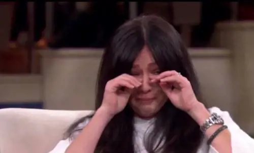 Shannen Doherty in lacrime: "Ho il cancro, non posso avere figli"