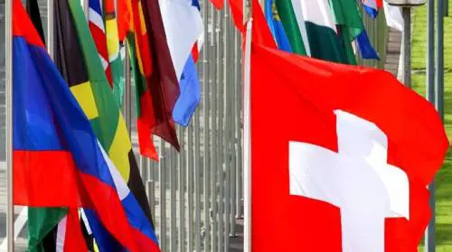 Svizzera: referendum su famiglia tradizionale, espulsione stranieri, cibo e San Gottardo