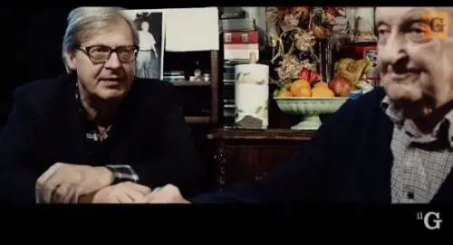 Amori, affetti, vizi, arte, lavoro: Sgarbi come non lo vedrete mai