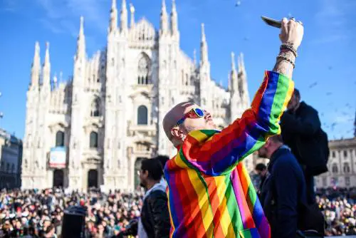 Unioni civili, verso lo stralcio delle adozioni. Si lavora a fiducia su maxiemendamento