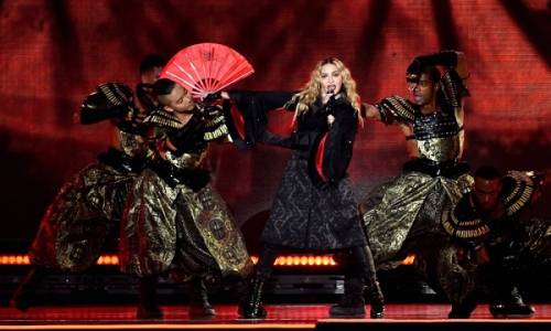 Madonna, dalle Filippine i vescovi chiedono di boicottare i concerti: foto