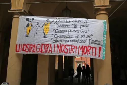 Viaggio nell'ateneo occupato col permesso di toghe e Pd