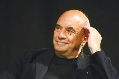Ennesimo delirio chic di Fuksas: "Vietare le case sotto i 60 mq"