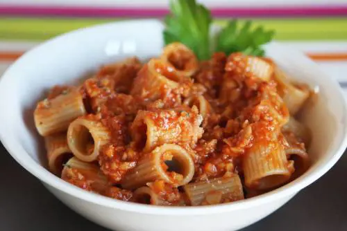 Ragù vegetariano di seitan