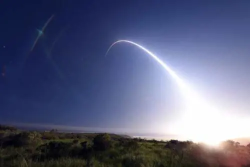 Usa contro la Corea del Nord: lanciato missile intercontinentale