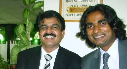 Il ministro Shahbaz Bhatti e Shahid Mobeen. Fonte: ACS Italia