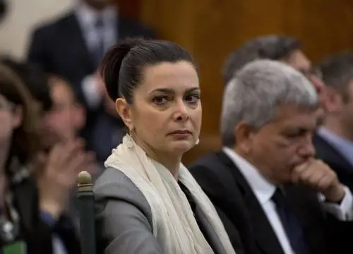 Vendola imbarazza la sinistra. Persino la Boldrini si smarca