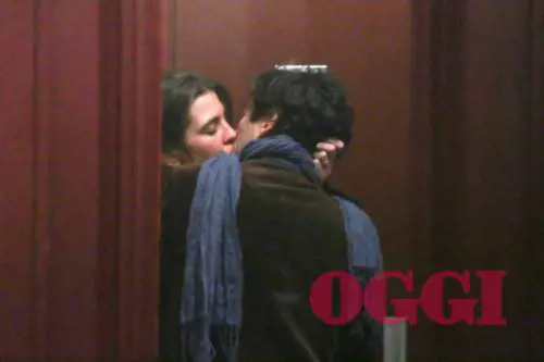 Charlotte Casiraghi e Lamberto Sanfelice: bacio appassionato
