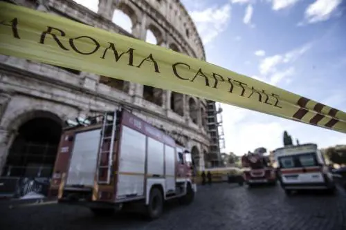"Qui cola il sangue dei topi". Chiusa la biglietteria dei Fori