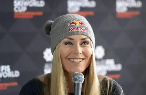 Lindsey Vonn chiude la stagione di sci dopo l'infortunio al ginocchio