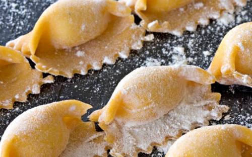Agnolotti piemontesi o del plin: più di una tradizione, una memoria