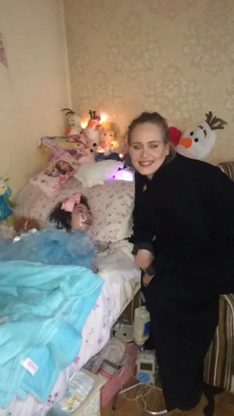 Adele: il saluto alla piccola fan gravemente malata