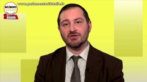 Il senatore ex grillino che vuol dimettersi ma non ci riesce mai