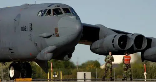Siria, gli Usa inviano i bombardieri strategici B-52