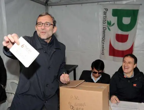 Roma, il renziano Giachetti vince le primarie del Pd