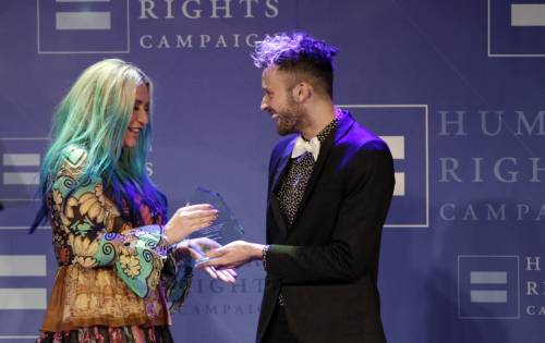 Kesha premiata dalla Human Rights Campaign: foto