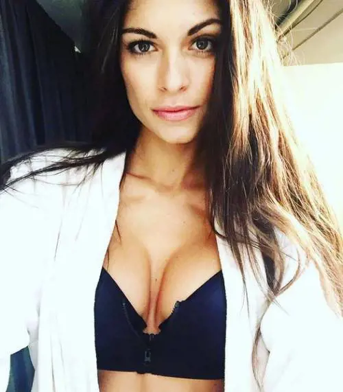 Linda Morselli: ballo sexy per la fidanzata di Valentino Rossi