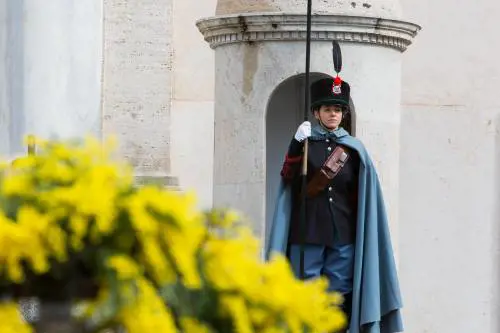 Se le femministe che festeggiano dimenticano le islamiche umiliate