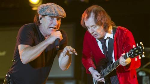 AC/DC, interrotto il tour americano: ecco perché