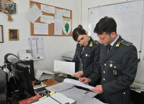 Arrestata la "lady delle fatture false". 100 milioni di operazioni inesistenti