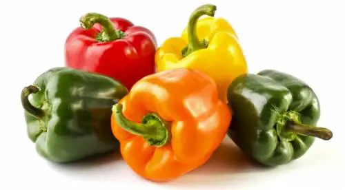 I diversi colori dei peperoni: ecco quali sono dei doppioni