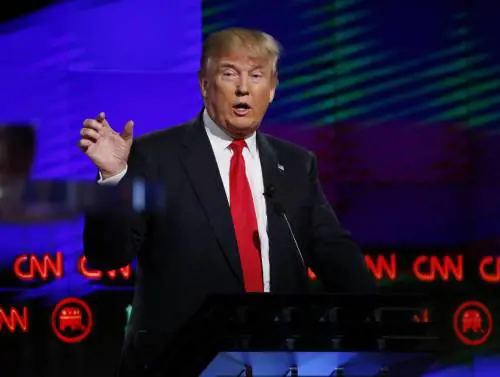 Trump cambia pelle e si mostra presidenziale