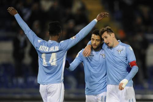 Serie A, la Lazio ritrova Klose e inguaia l'Atalanta