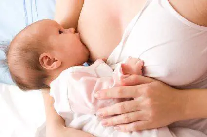 Dopo l'utero, ora è boom di "seni in affitto"