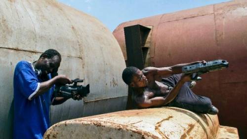 Wakaliwood, la Hollywood degli slum è il futuro del cinema africano