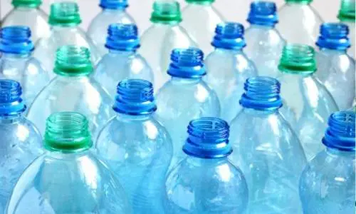 Roma, beve acqua da una bottiglietta. Finisce in ospedale per ustioni
