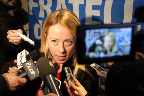 Meloni sceglie il ribaltone e spacca la destra in cinque