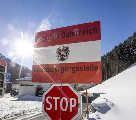 Ora l'Austria ci minaccia: "Dal Brennero non si passa"
