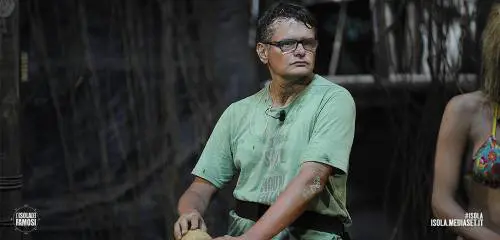 "Non ce la faccio", Aristide lascia l'Isola