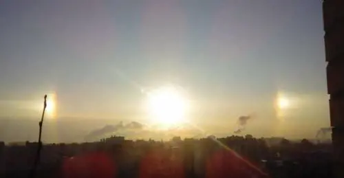 Triplo sole in una città russa