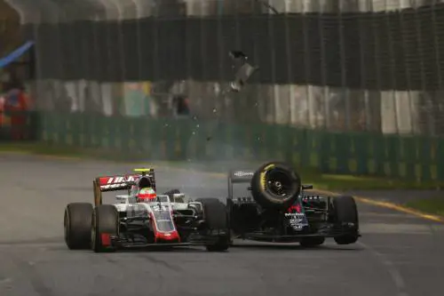 Lo schianto di Alonso