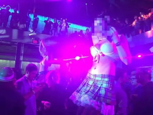 Polemiche su Microsoft per le ballerine sexy al party della Xbox