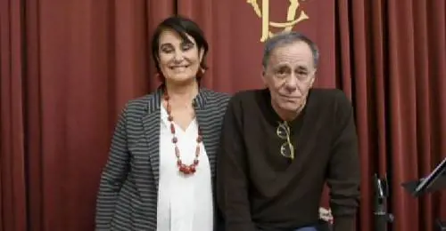 A guidare la lista arancione sarà la moglie di Vecchioni