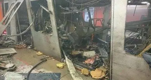 L'italiano ferito in metro: "Come topi in trappola"