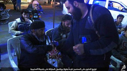 Dolci e giocattoli: così l'Isis ha festeggiato gli attentati di Bruxelles
