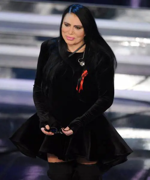 Loredana Bertè: "Mio padre è stato un bastardo, prendeva a calci mia madre per farla abortire"