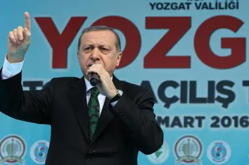Il presidente turco Erdogan a un comizio a Sorgun a fine marzo